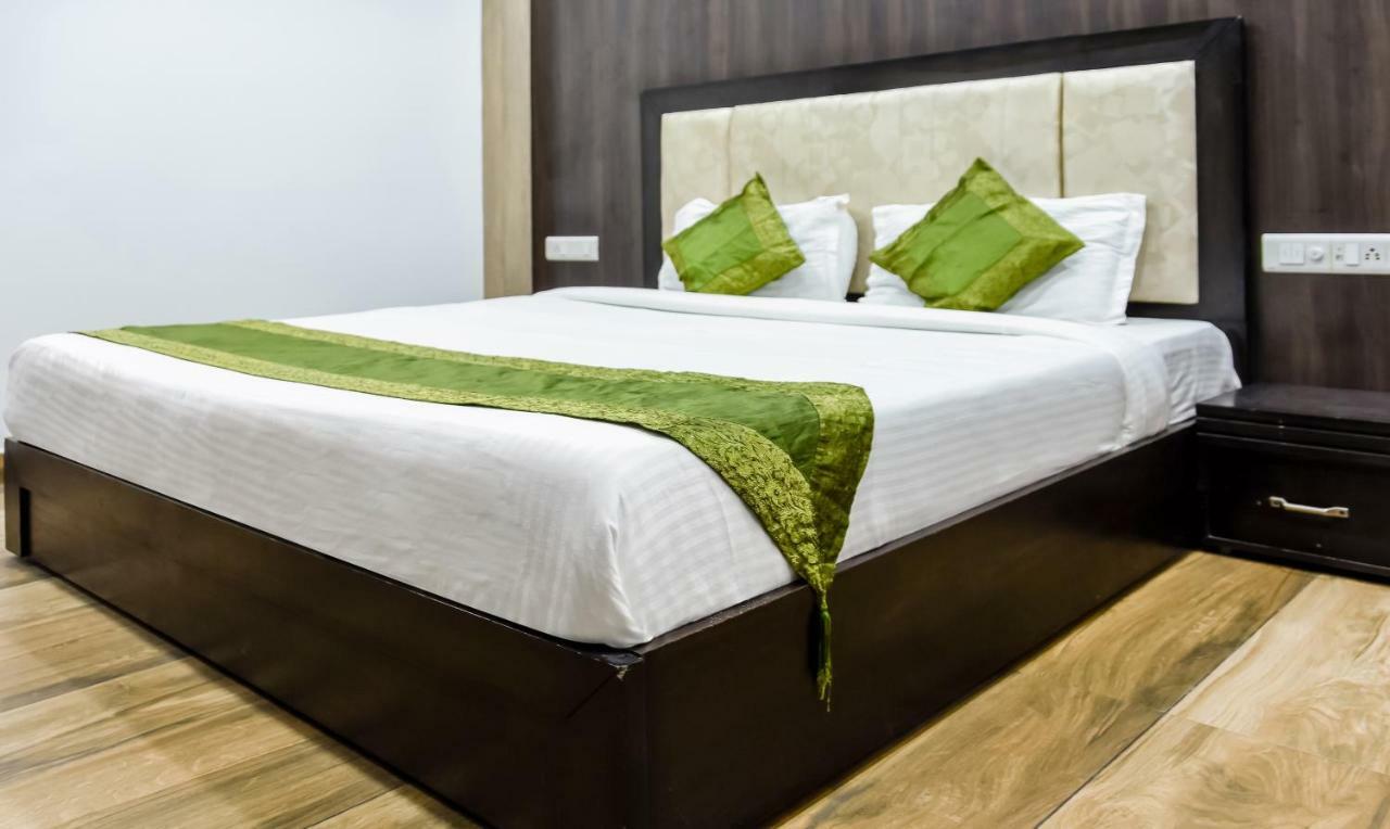 Hotel Treebo Red Petal Jalandhar Extérieur photo